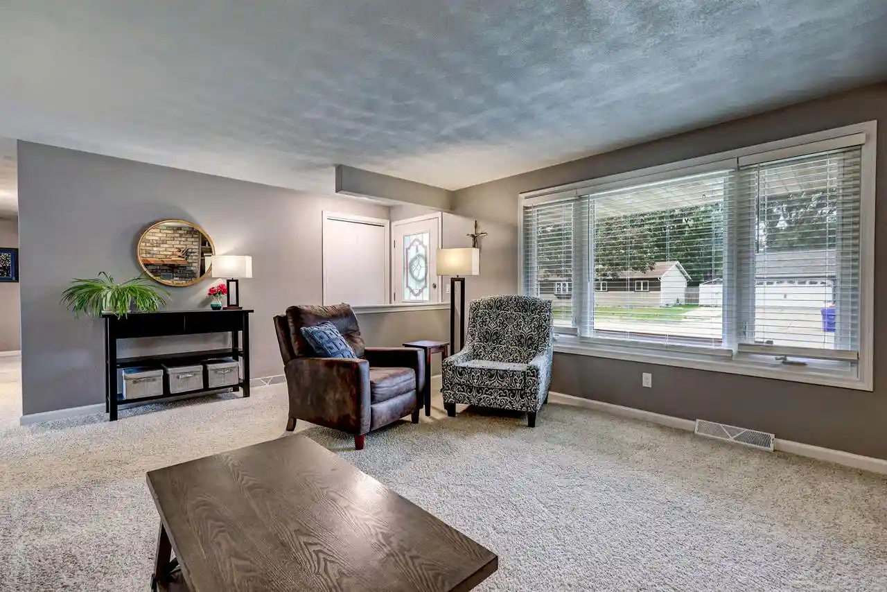 Photo 3 of Single family home for sale at 1002 S Covenant Lane Lane, Appleton, WI 54915 | MLS# 50330527 | Listing updated on 2026-09-14