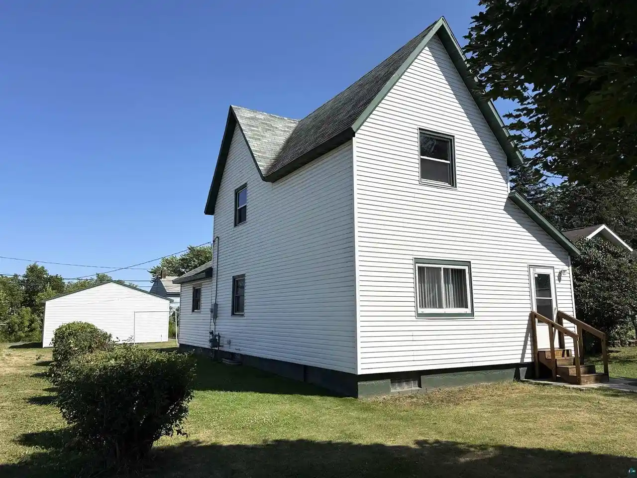 1st image of 612 Fisher Ave Ave, Superior, WI 54880 | MLS# 6127201
