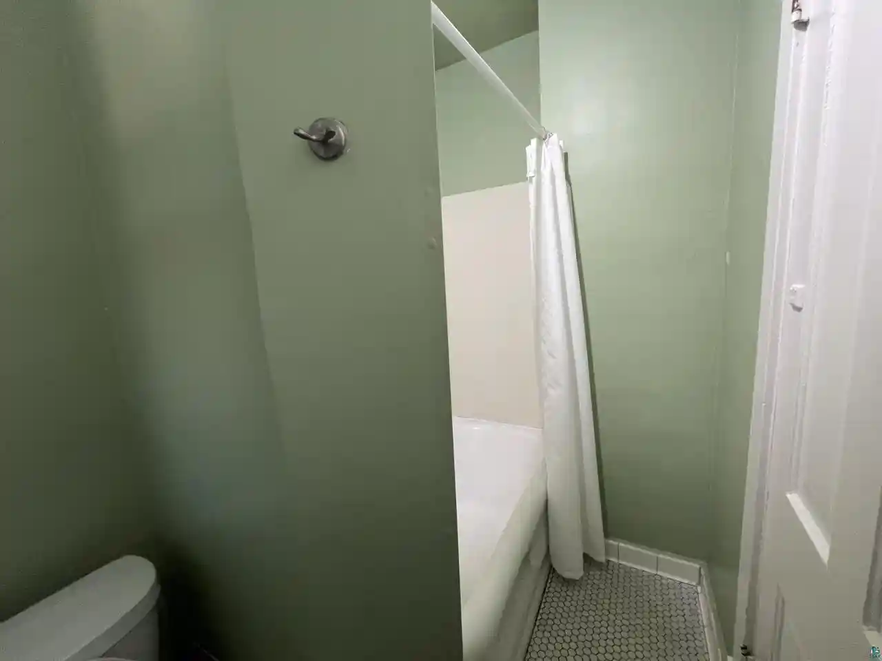4th image of 1822 1/2 John Ave Ave, Superior, WI 54880 | MLS# 6127202