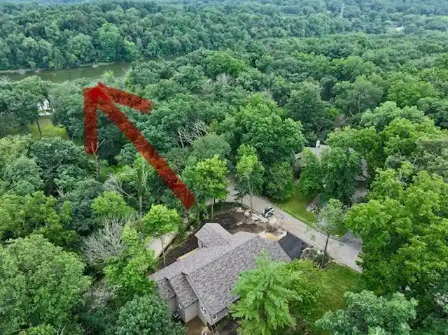 2nd image of 3006 N Whitetail Ln Ln, Janesville, WI 53545