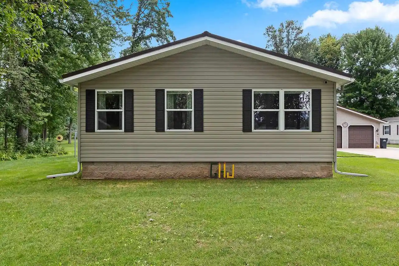 Photo 4 of Single family home for sale at W4933 Woodland Road Road, Bonduel, WI 54107 | MLS# 50330548 | Listing updated on 2026-08-09