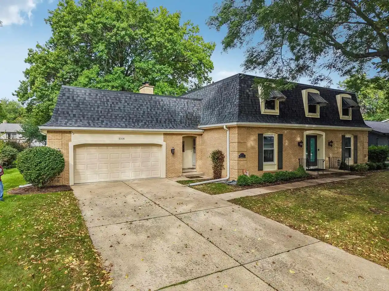 Photo 1 of Single family home for sale at 5318 Comanche Way, Madison, WI 53704 | MLS# 2029838 | Listing updated on 2026-10-08