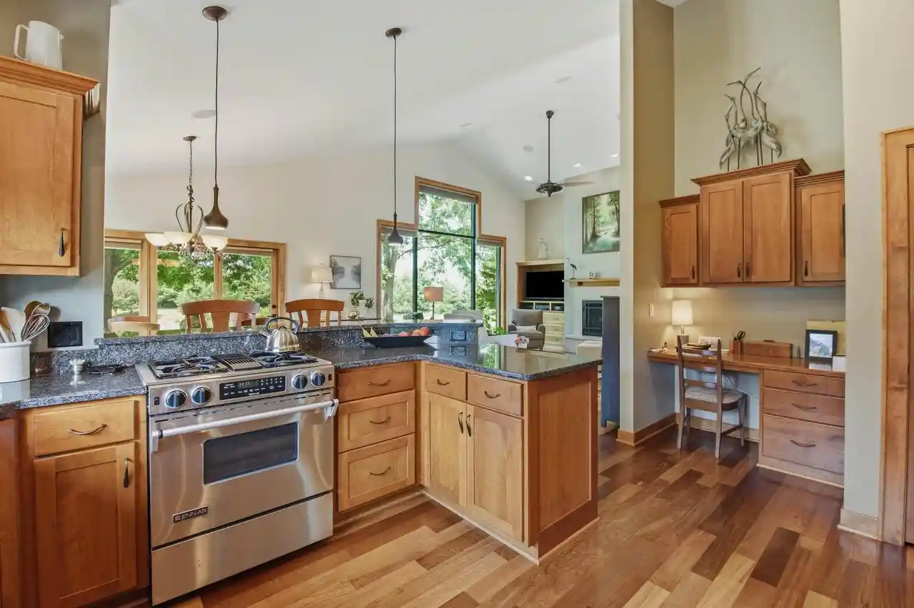 4th image of 37015 Lower Lake Road Road, Oconomowoc, WI 53066 | MLS# 1975047