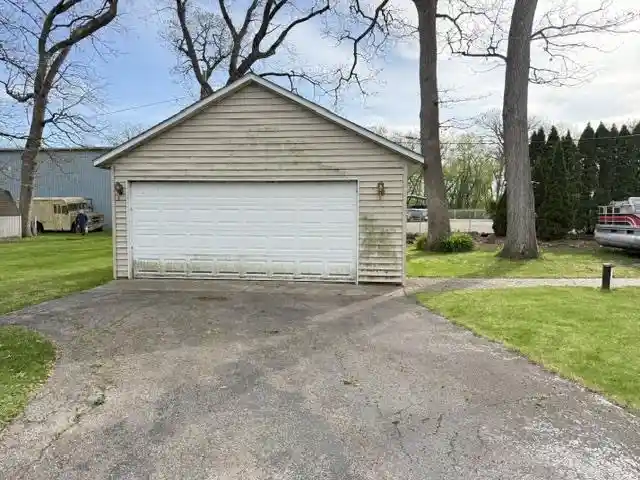 2nd image of 813 Shady Avenue Avenue, Delavan, WI 53115 | MLS# 2029842