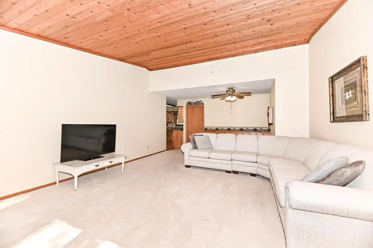 Photo 3 of Sale Pending at 310 S Grandview Boulevard Boulevard, Waukesha, WI 53188 | MLS# 1975049 | Listing updated on 2026-08-23