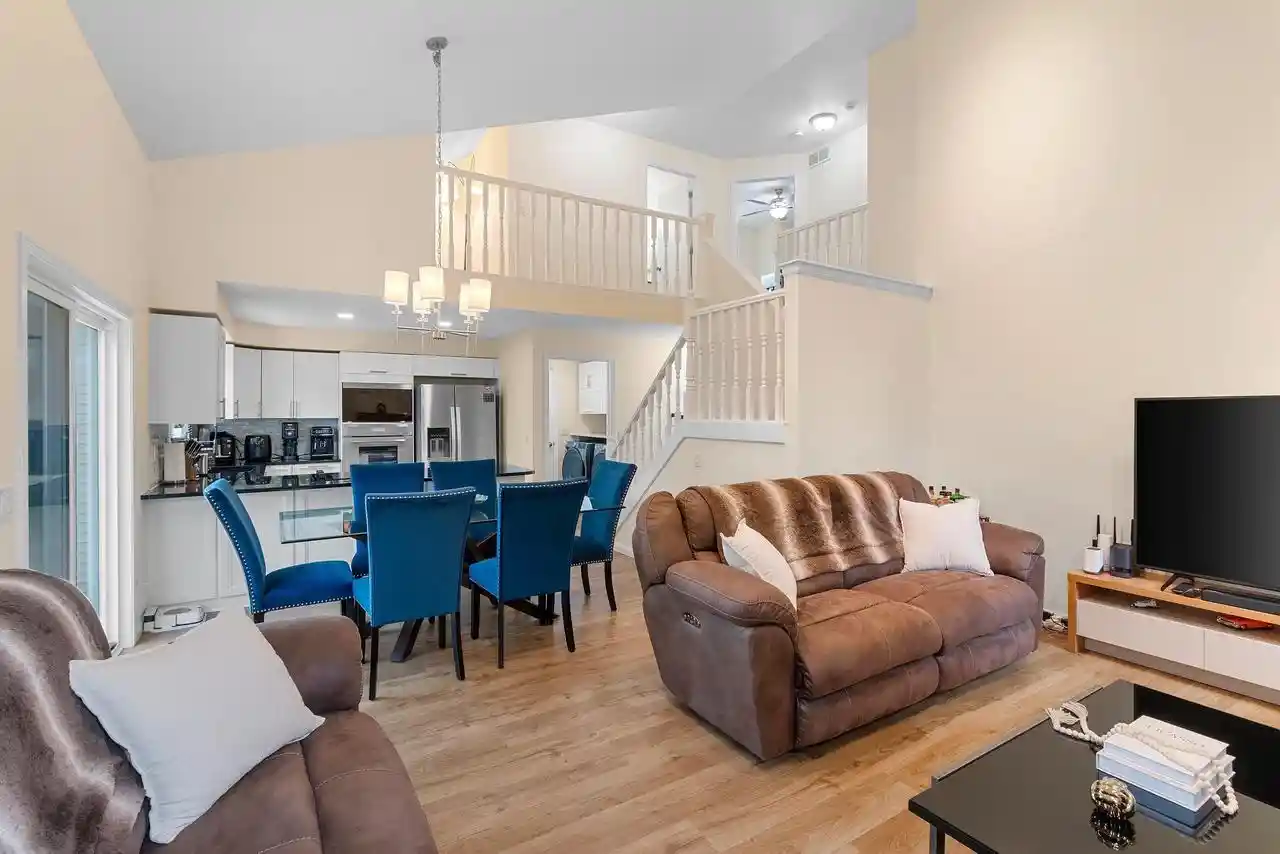 Photo 4 of Single family home for sale at 1087 Stillmeadow Lane Lane, Menasha, WI 54952 | MLS# 50330553 | Listing updated on 2026-08-12