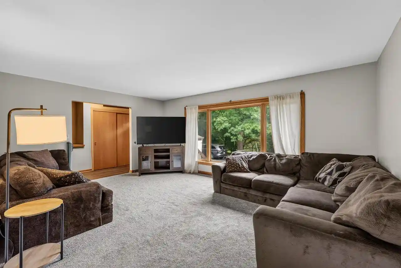 Photo 3 of Sale Pending at W276n1228 Spring Hill Dr Dr, Pewaukee, WI 53072 | MLS# 1975053 | Listing updated on 2026-08-10