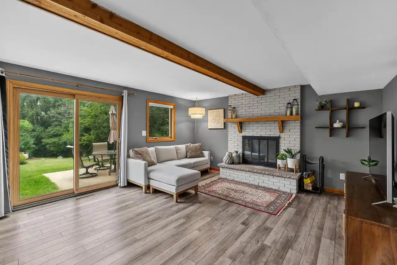 Photo 3 of Sale Pending at W276N1228 Spring Hill Dr Dr, Pewaukee, WI 53072 | MLS# 1975053 | Listing updated on 2026-08-10
