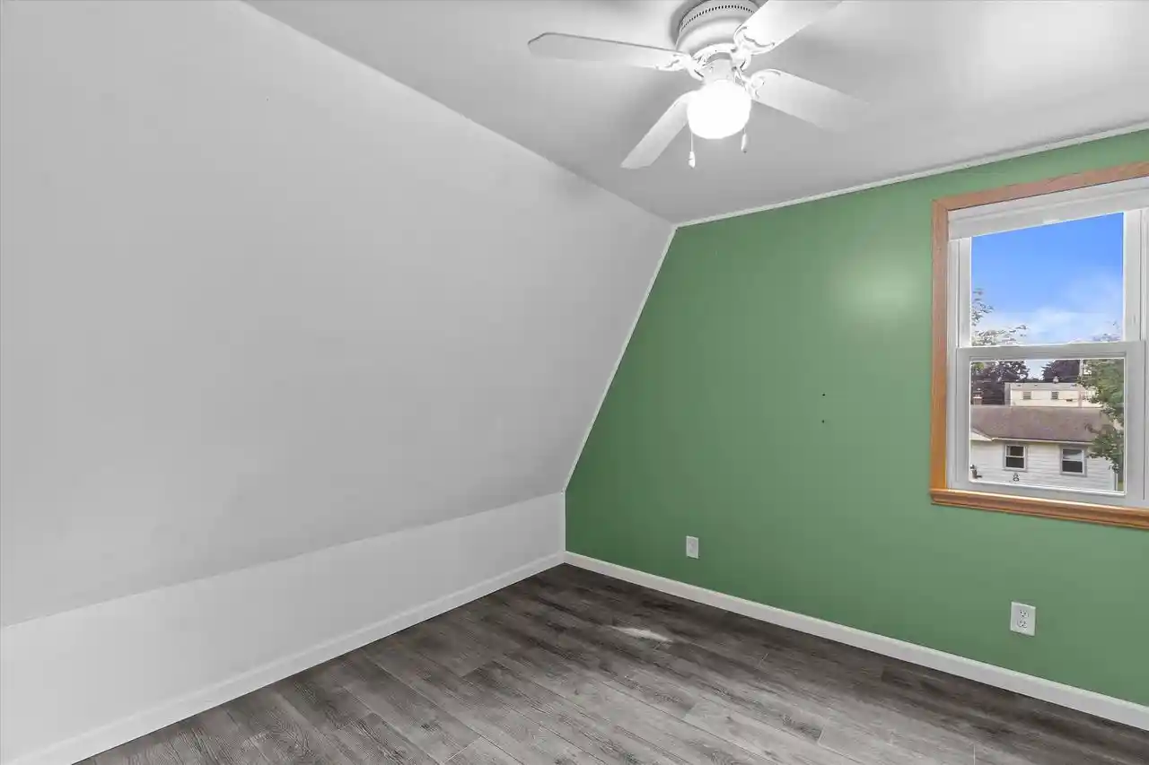 Photo 2 of Single family home for sale at 1824 Missouri Avenue Avenue, South Milwaukee, WI 53172 | MLS# 1975056 | Listing updated on 2026-09-18