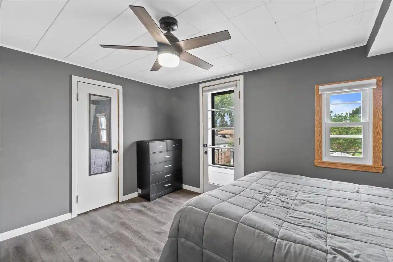 Photo 3 of Single family home for sale at 1824 Missouri Avenue Avenue, South Milwaukee, WI 53172 | MLS# 1975056 | Listing updated on 2026-09-18