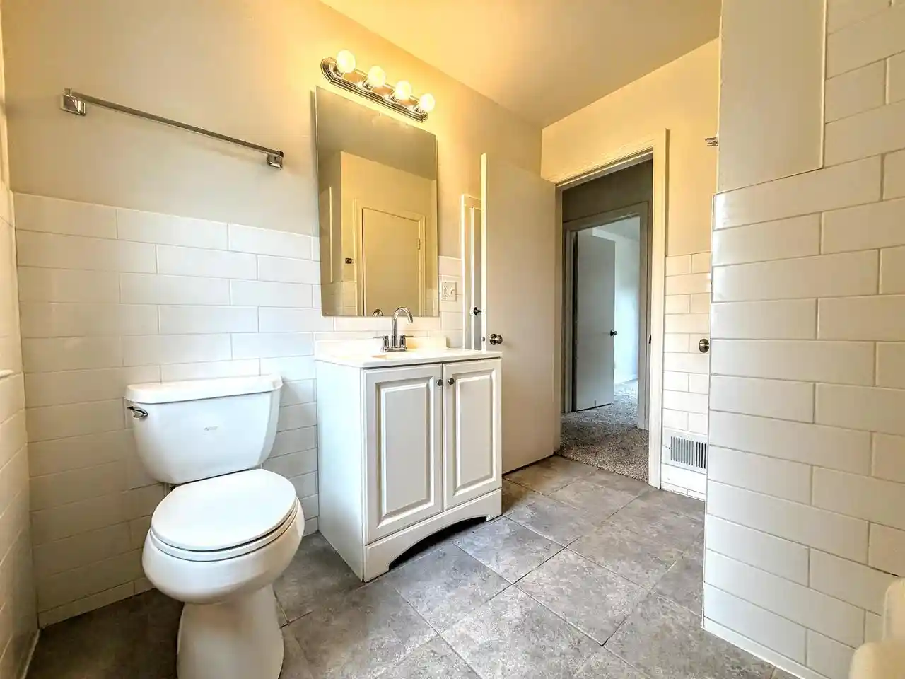2nd image of 1541 Elm Street Street, Green Bay, WI 54302 | MLS# 50330556