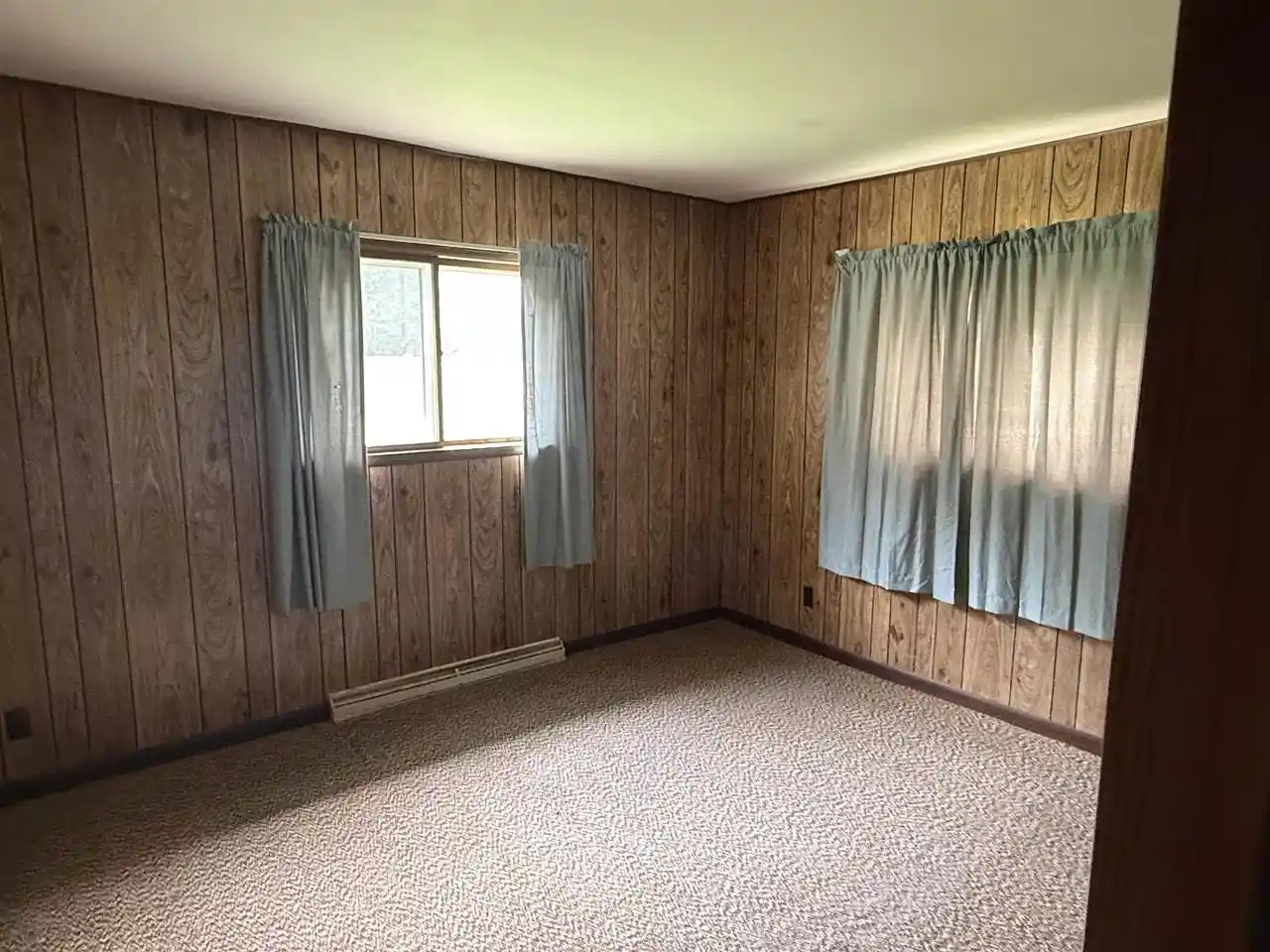 Photo 3 of Single family home for sale at W4633 Buss Dr Dr, Cecil, WI 54111 | MLS# 50330557 | Listing updated on 2026-09-10