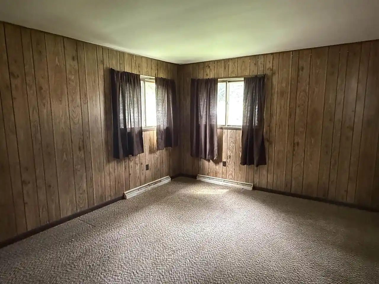 Photo 4 of Single family home for sale at W4633 Buss Dr Dr, Cecil, WI 54111 | MLS# 50330557 | Listing updated on 2026-09-10