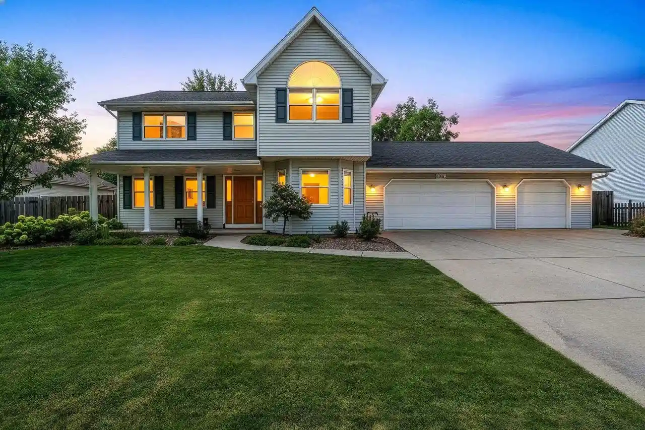 1st image of 839 Mandalay Terrace Terrace, De Pere, WI 54115 | MLS# 50330561