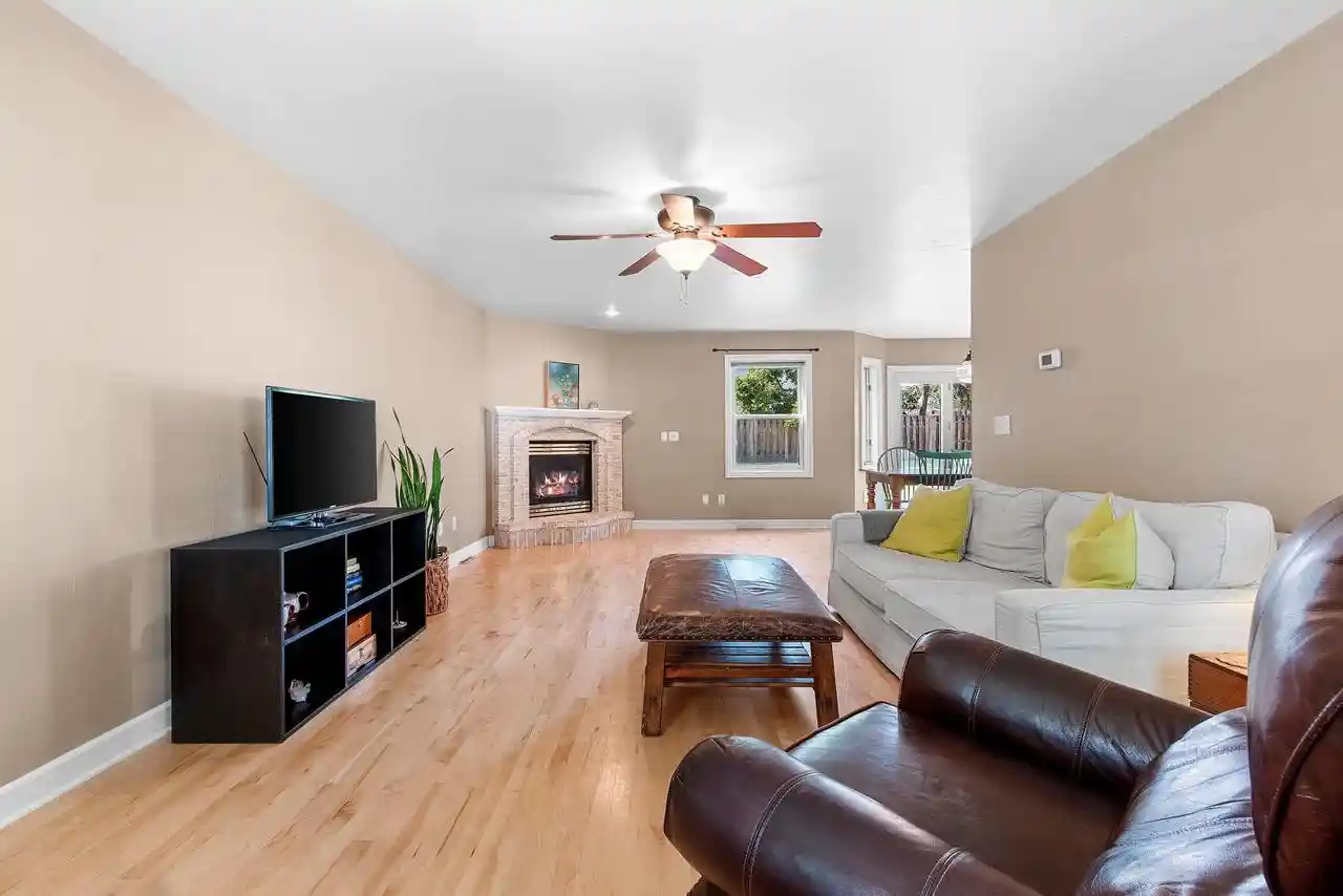 2nd image of 839 Mandalay Terrace Terrace, De Pere, WI 54115 | MLS# 50330561