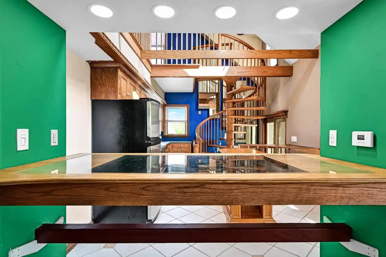 Photo 2 of Single family home for sale at 1618 E Newport Avenue Avenue, Milwaukee, WI 53211 | MLS# 1975067 | Listing updated on 2026-09-11