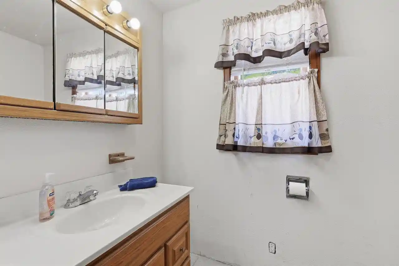 2nd image of 526 Boyd Street Street, Oshkosh, WI 54901 | MLS# 50330549