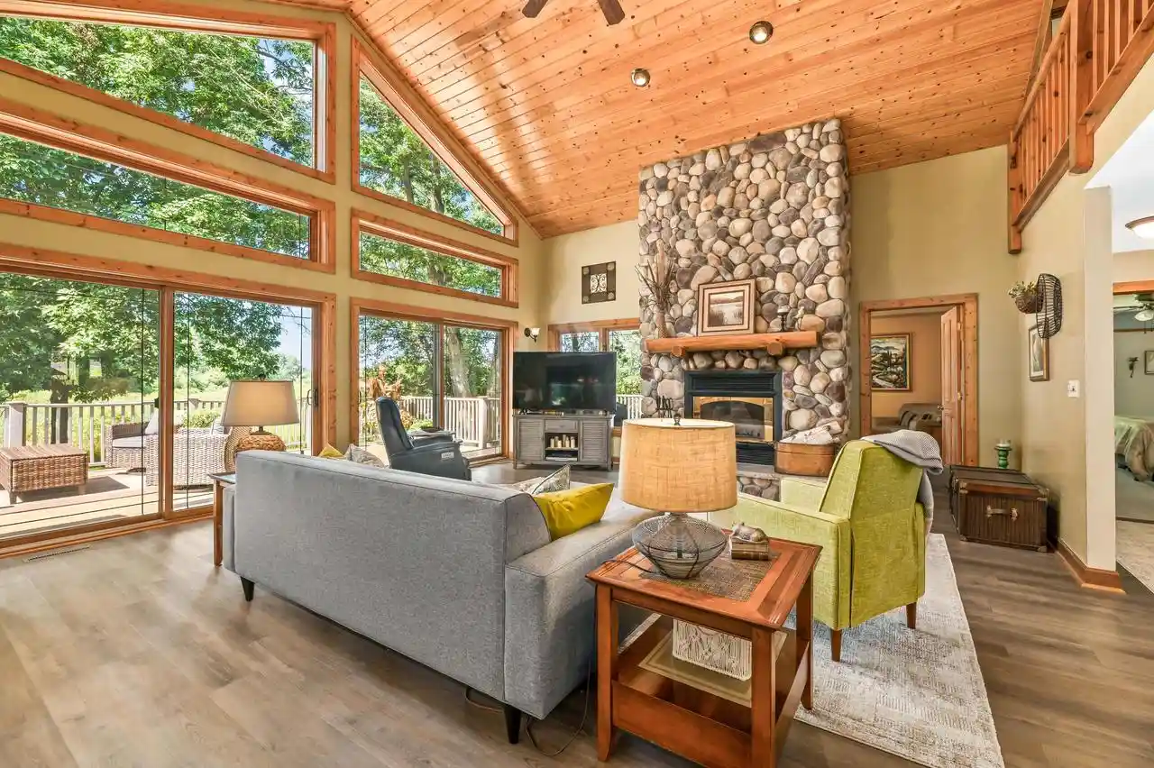 Photo 3 of Single family home for sale at N6433 Horse Hollow Lane Lane, Burlington, WI 53105 | MLS# 1975079 | Listing updated on 2026-09-11