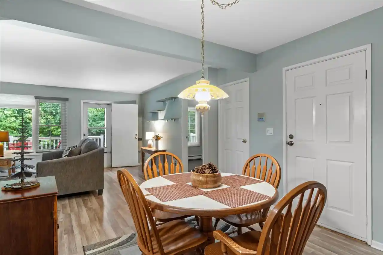 5th image of 162 Heidel Road Road #3, Thiensville, WI 53092 | MLS# 1975080
