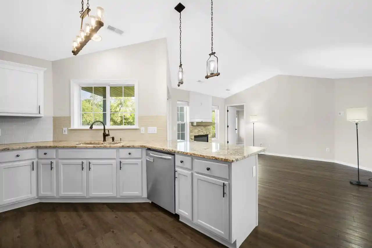 3rd image of 9140 W Elm Court Court #D, Franklin, WI 53132 | MLS# 1975081