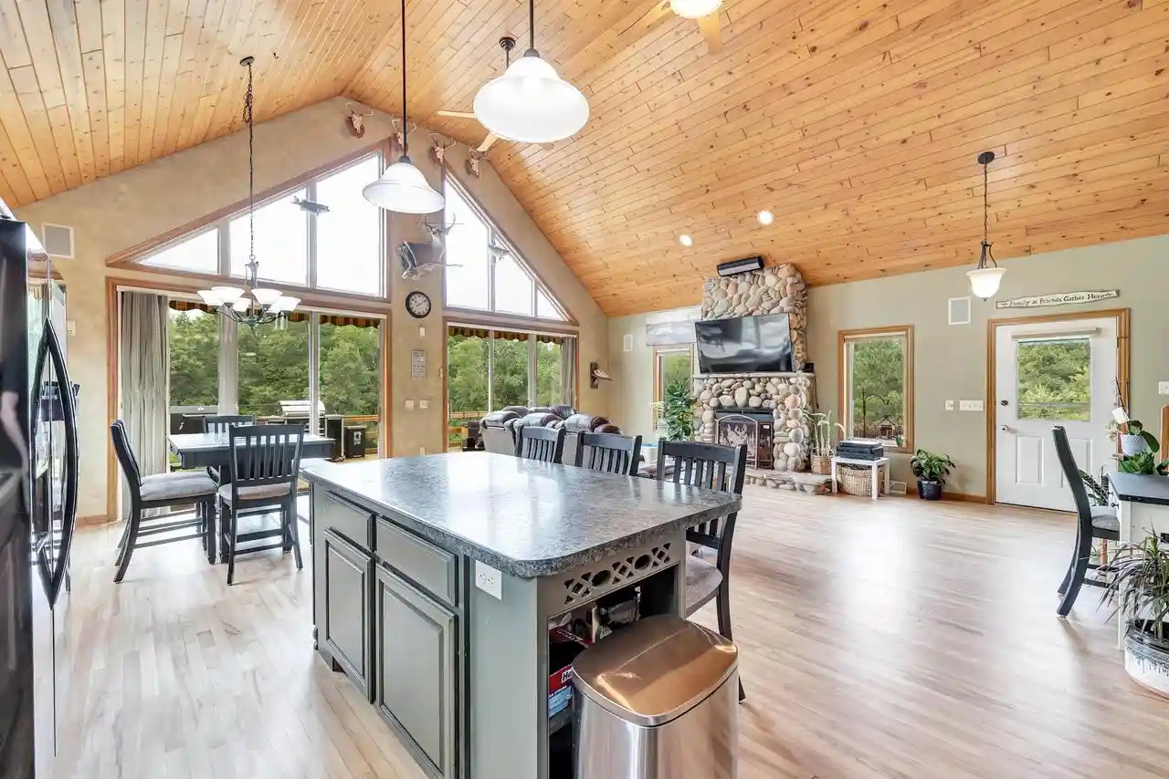4th image of N2561 Hodgett Court Court, Waupaca, WI 54981 | MLS# 50330570