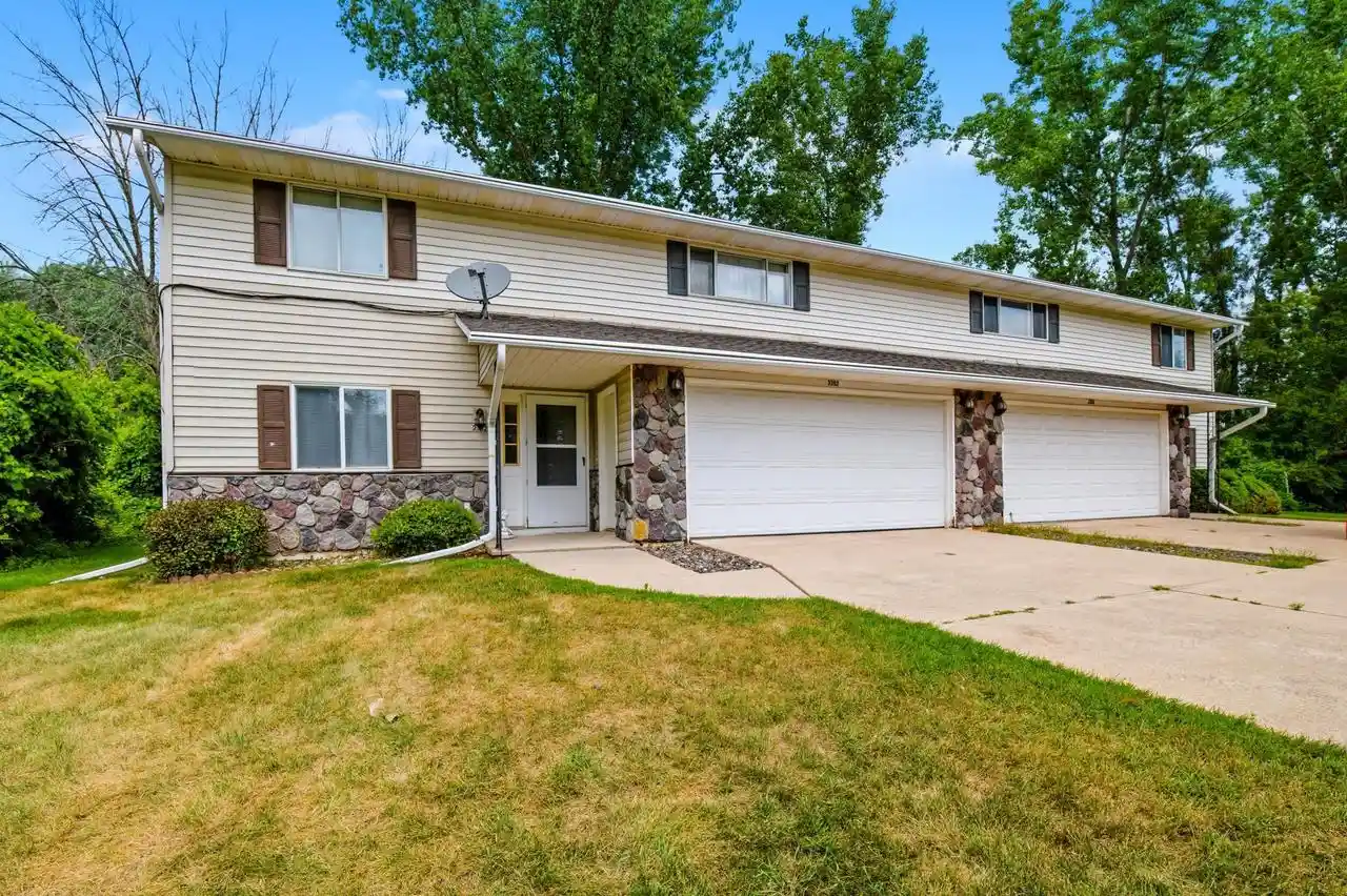 1st image of 2380 Riverview Dr Dr, Green Bay, WI 54313 | MLS# 50330568