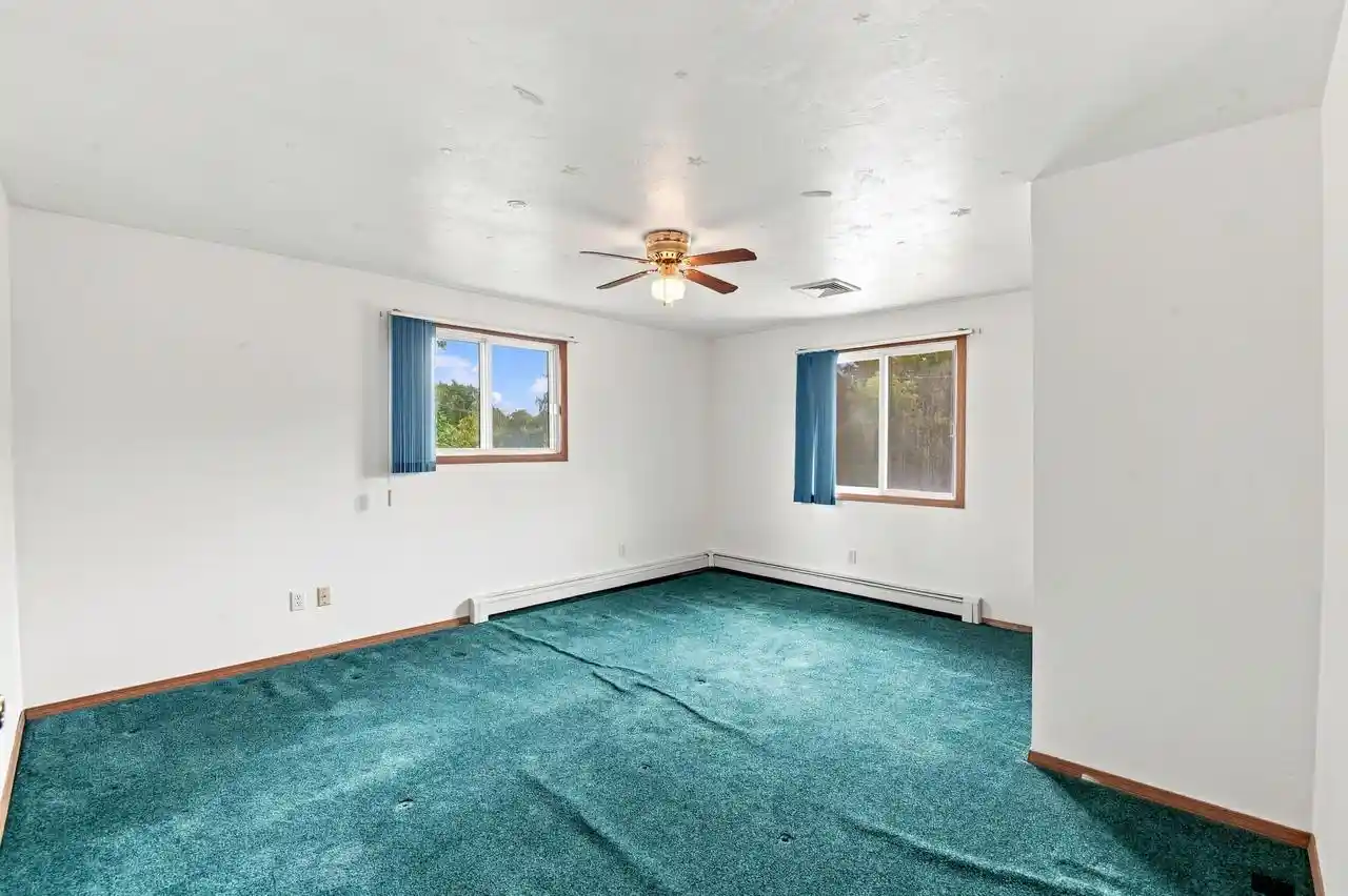4th image of 2380 Riverview Dr Dr, Green Bay, WI 54313 | MLS# 50330568