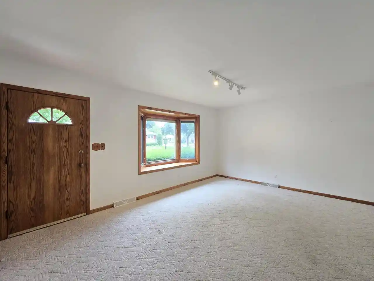 4th image of 8113 W Ohio Avenue Avenue, Milwaukee, WI 53219 | MLS# 1975097