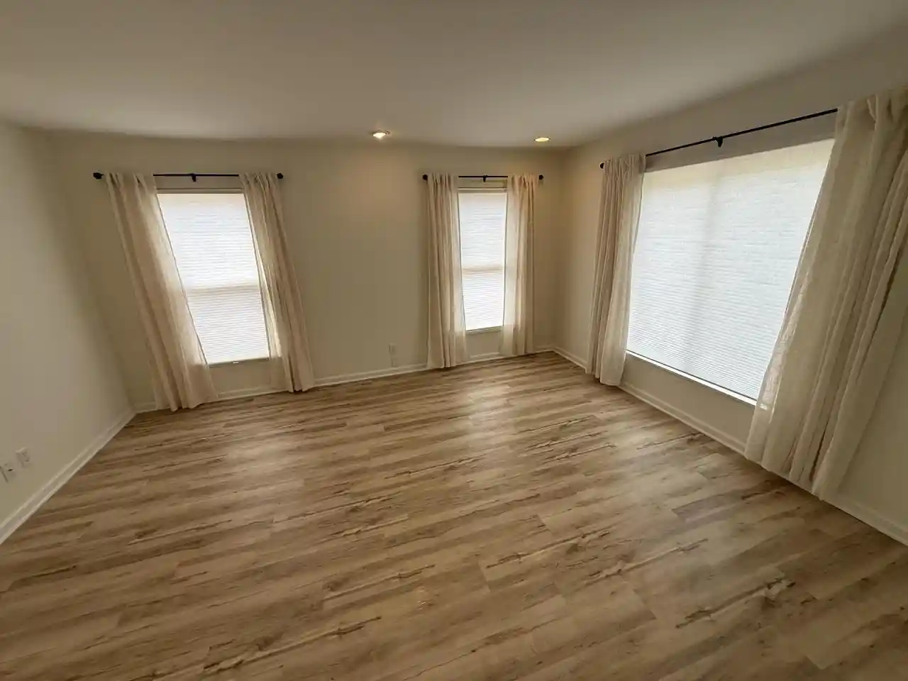 5th image of 2586 S 77Th Street Street, Milwaukee, WI 53219 | MLS# 1975101