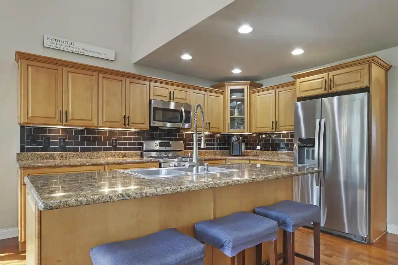 Photo 3 of Condo for sale at 827 Eagleton Dr Dr #47-29, Lake Geneva, WI 53147 | MLS# 1975112 | Listing updated on 2026-09-23