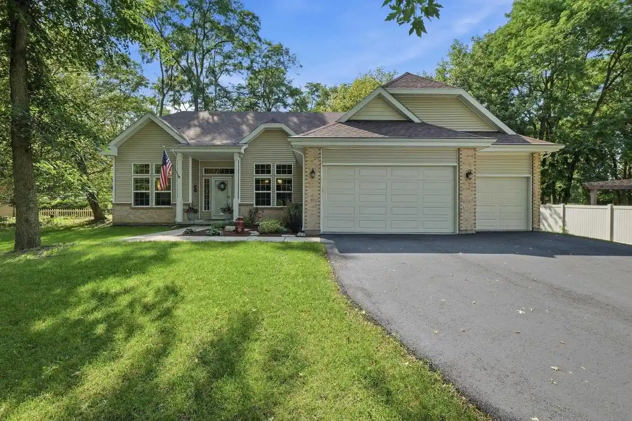 1st image of 11611 N Woodsview Crossing Crossing, Edgerton, WI 53534 | MLS# 2029882