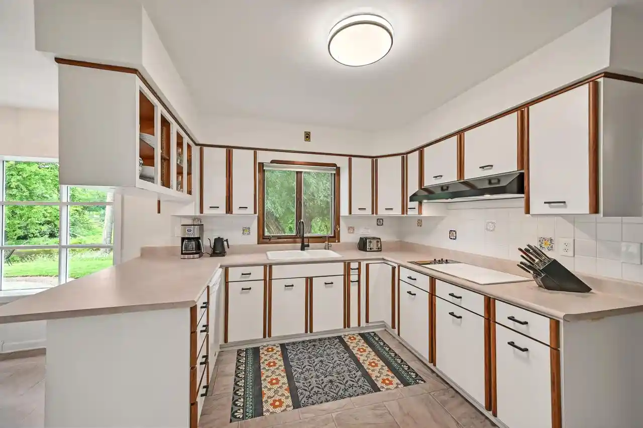 4th image of 7266 N Pierron Road Road, Glendale, WI 53209 | MLS# 1975118