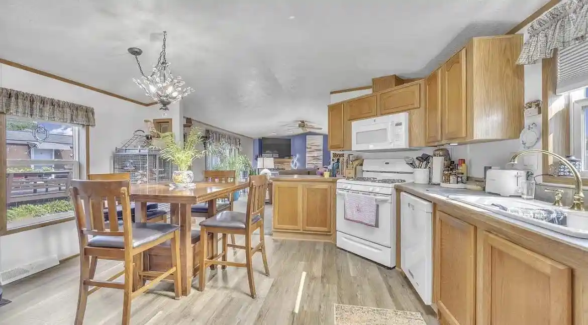 2nd image of 33 S Hiawatha Circle Circle #33, Sheboygan, WI 53081 | MLS# 2029888
