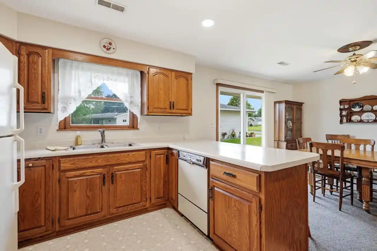 2nd image of 205 East Avenue Avenue, Dickeyville, WI 53808 | MLS# 2029890
