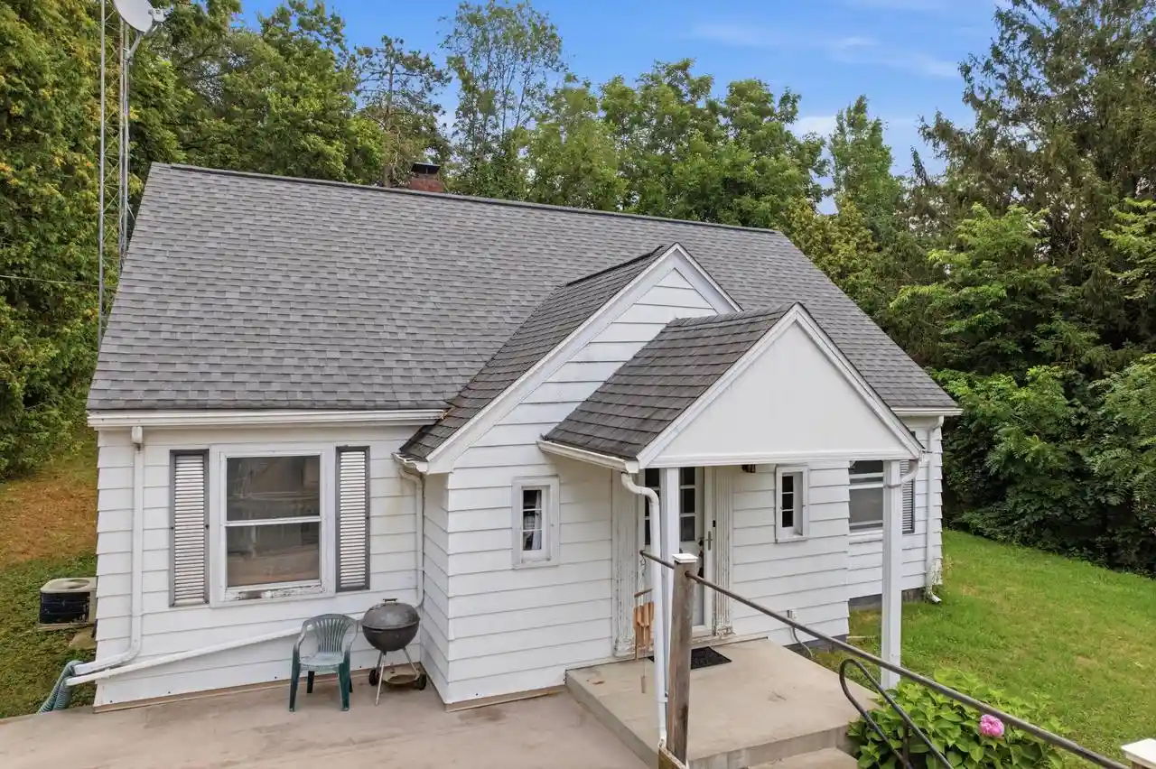 1st image of 1109 S 2nd Street Street, Alma, WI 54610 | MLS# 1975121