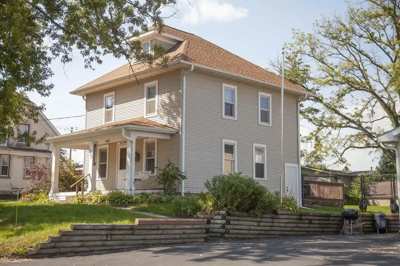 Photo 1 of Single family home for sale at 115 W Wilson St, Blanchardville, WI 53516 | MLS# 2029894 | Listing updated on 2026-09-23