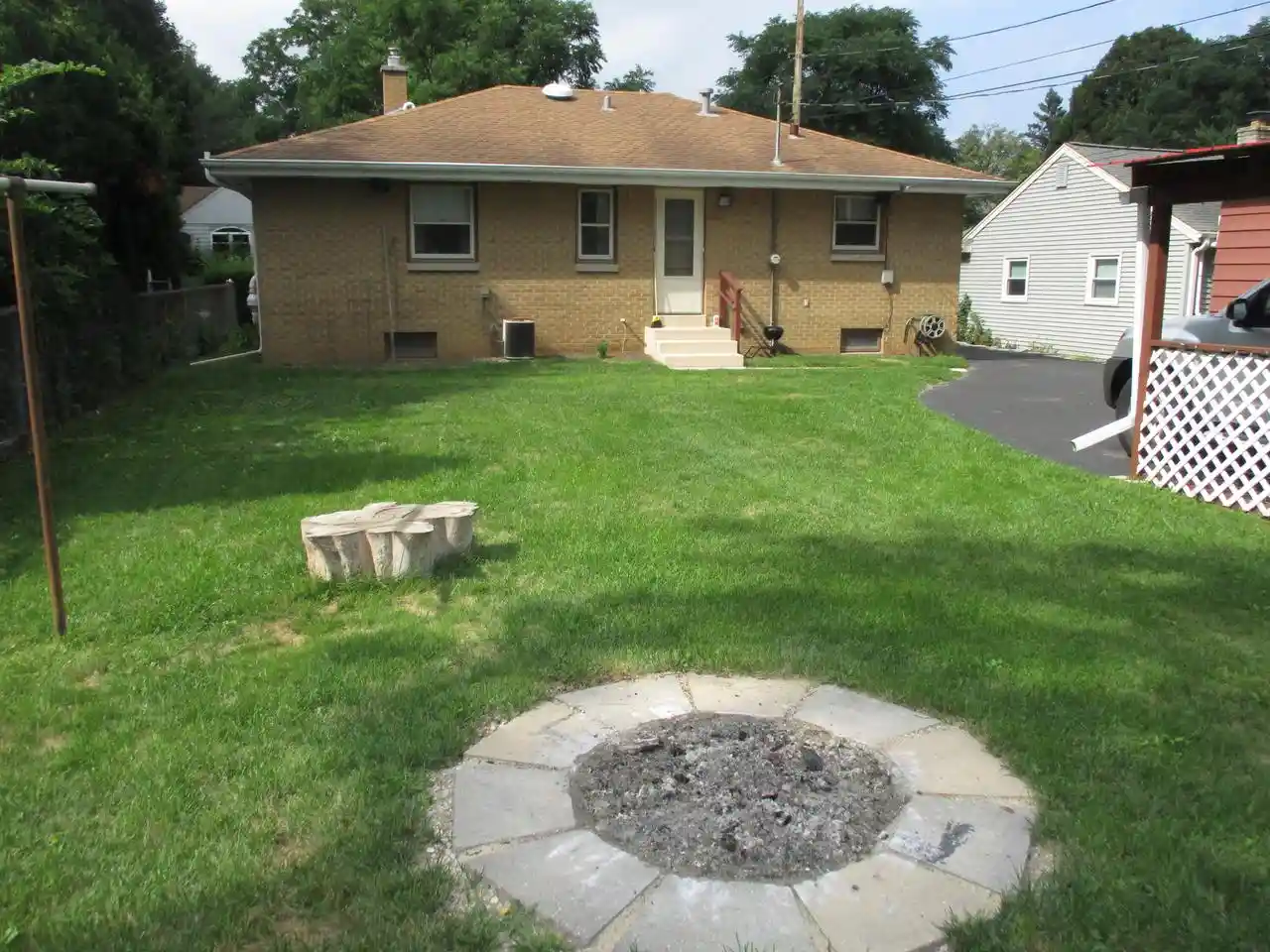 3rd image of 11019 W Park Hill Avenue Avenue, Milwaukee, WI 53226 | MLS# 1975128