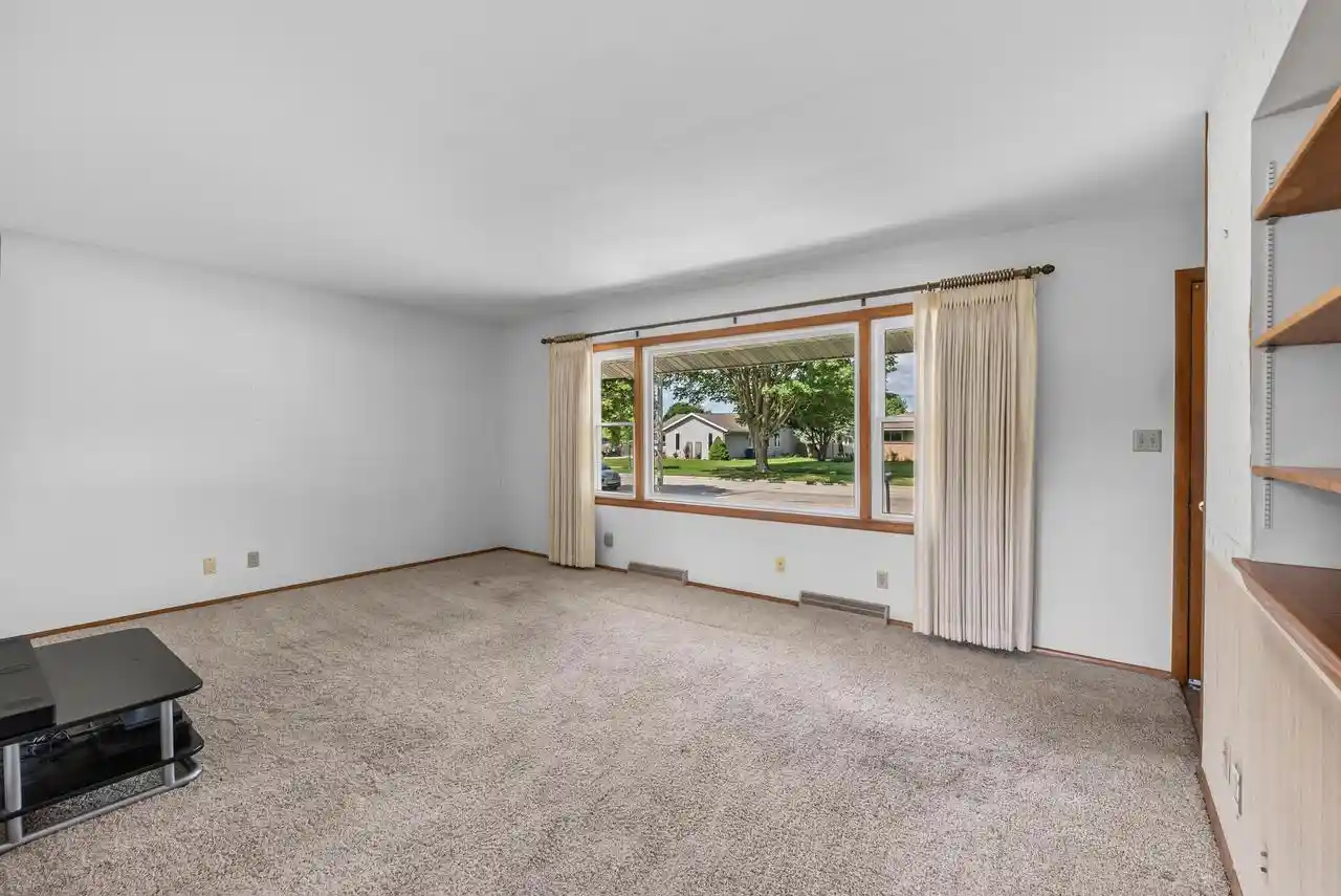 4th image of 1534 N Holden Street Street, Port Washington, WI 53074 | MLS# 1975133