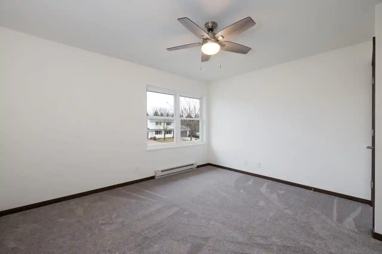 5th image of 916 12Th Avenue S Avenue S, Onalaska, WI 54650 | MLS# 1975137