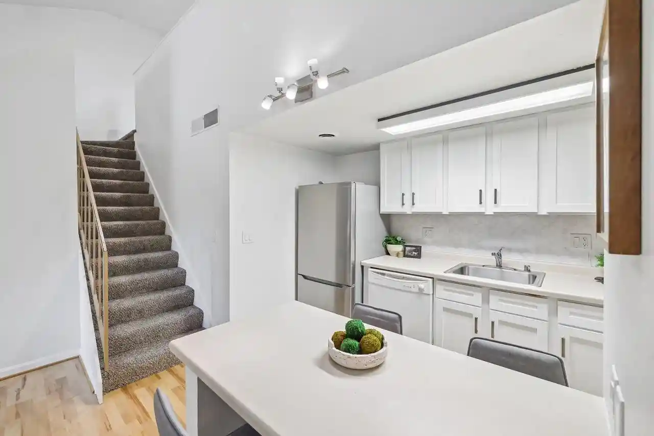 2nd image of 545 Donofrio Dr Dr #5, Madison, WI 53719 | MLS# 2029901