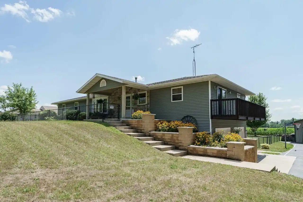 Photo 1 of Single family home for sale at W5359 Bark River Road Road, Fort Atkinson, WI 53538 | MLS# 2029906 | Listing updated on 2026-09-11