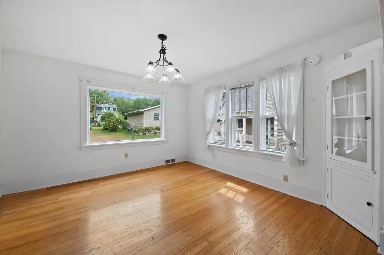 2nd image of 817 Richards Avenue Avenue, Watertown, WI 53094 | MLS# 1975148
