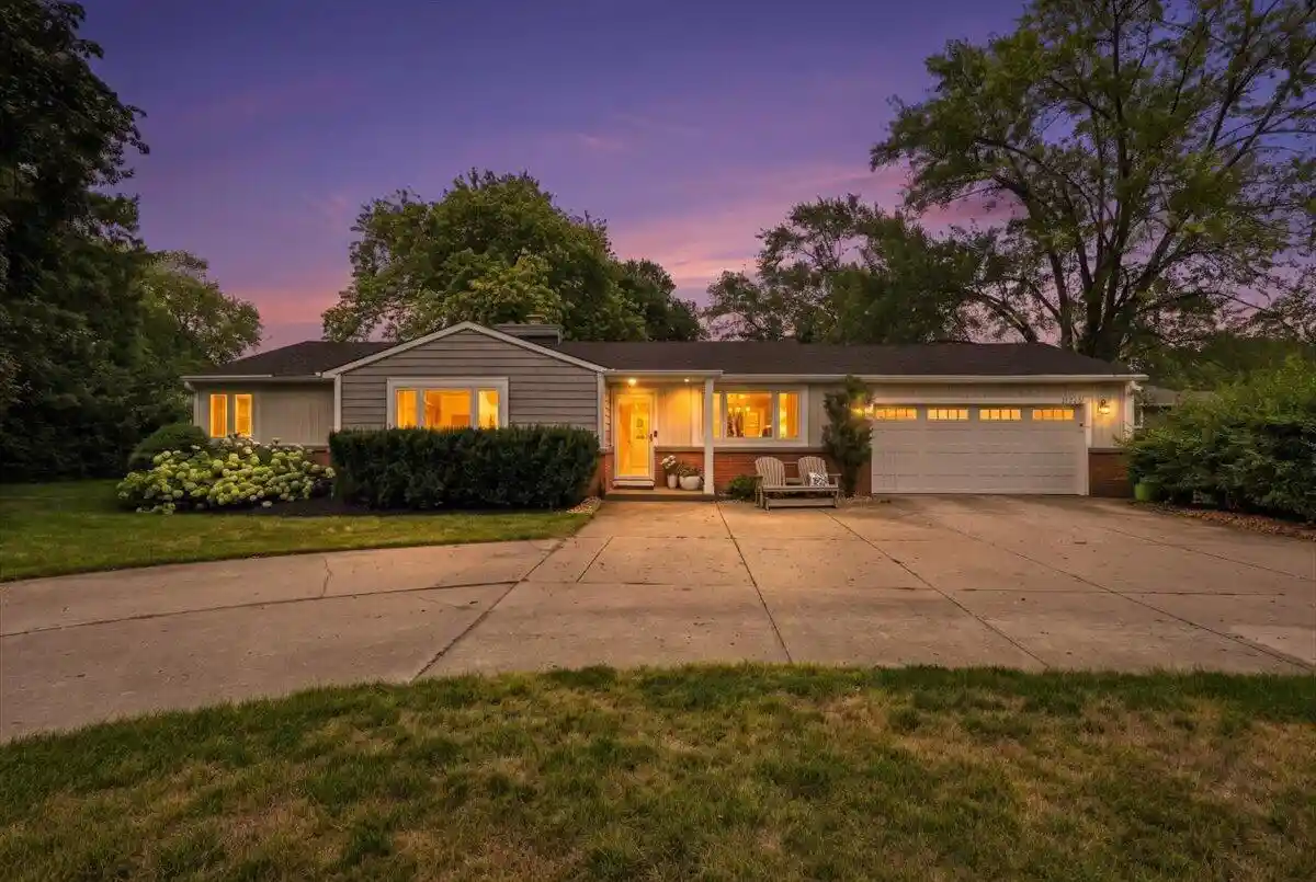 image of 17265 Country Lane Lane, Brookfield, WI 53045 | MLS# 1975160