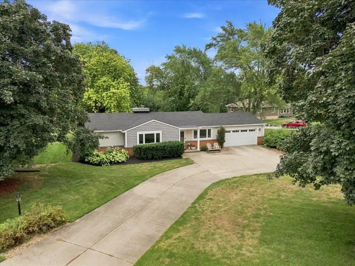 image of 17265 Country Lane Lane, Brookfield, WI 53045 | MLS# 1975160