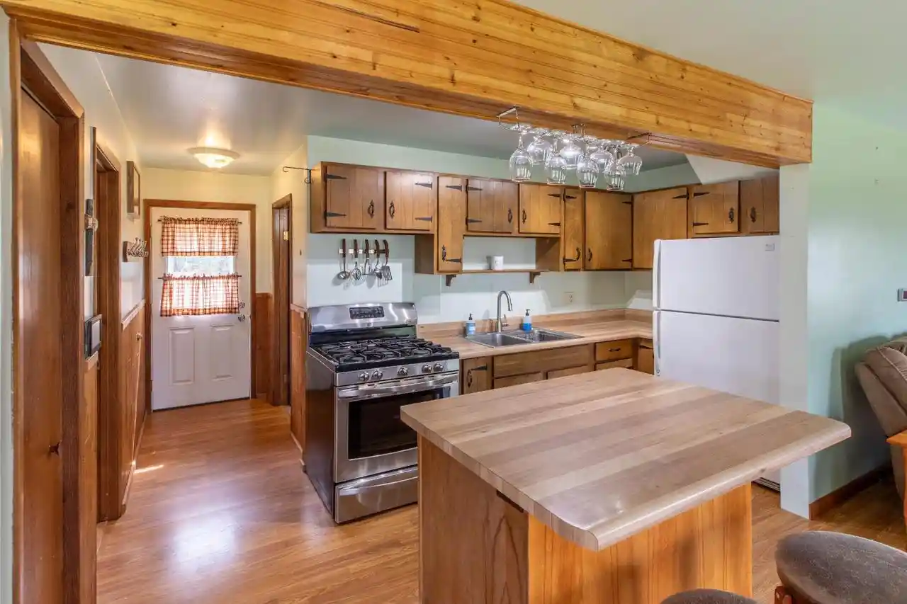 Photo 4 of Single family home for sale at 6221 Flowage Lane Lane, Crandon, WI 54520 | MLS# 22603805 | Listing updated on 2026-09-09