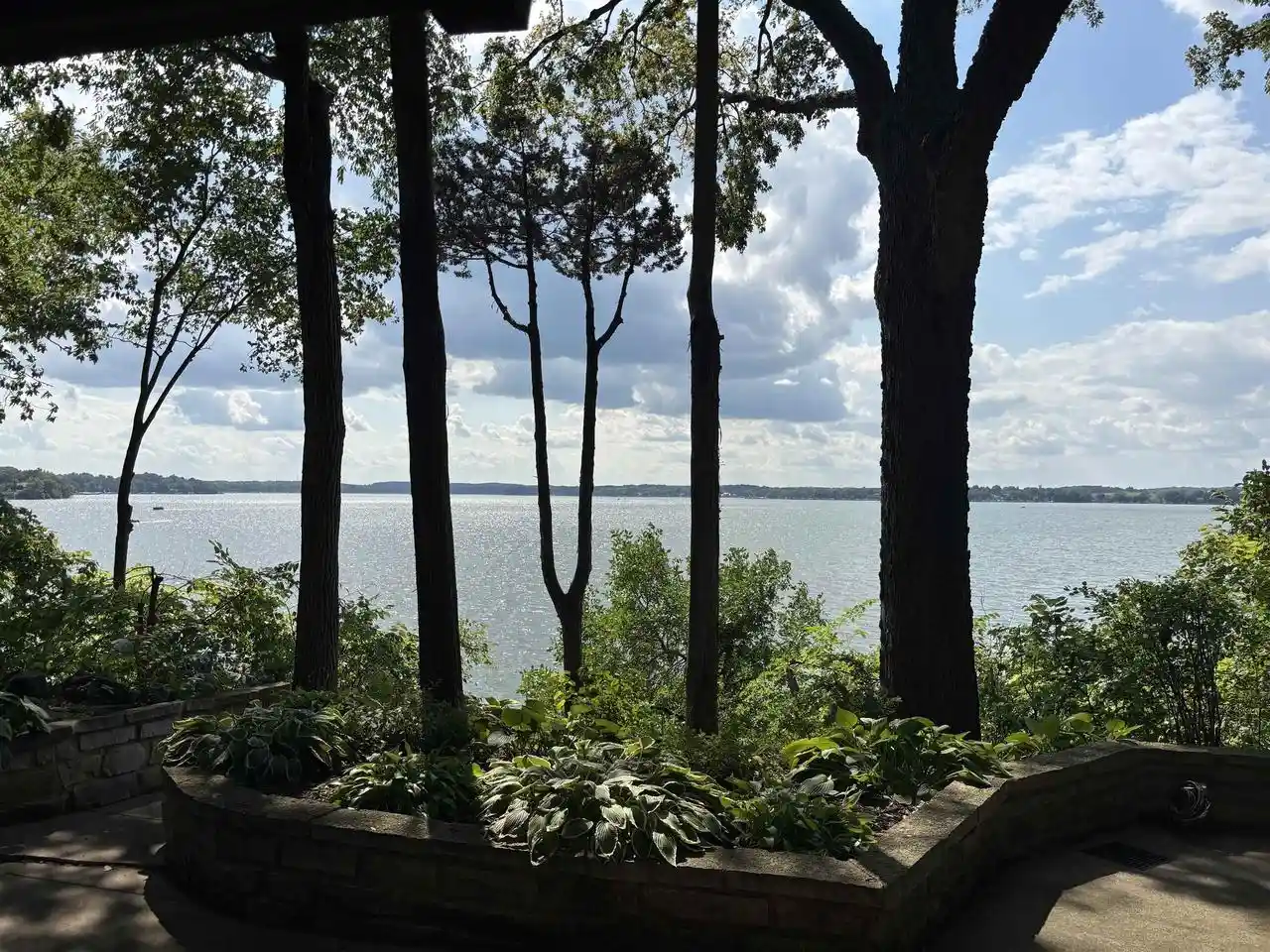 Photo 4 of Single family home for sale at 6126 Overlook Dr Dr, Mcfarland, WI 53558 | MLS# 2029920 | Listing updated on 2026-09-08
