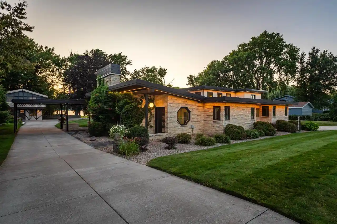 1st image of 3525 Lakeshore Dr Dr, La Crosse, WI 54603 | MLS# 1975184