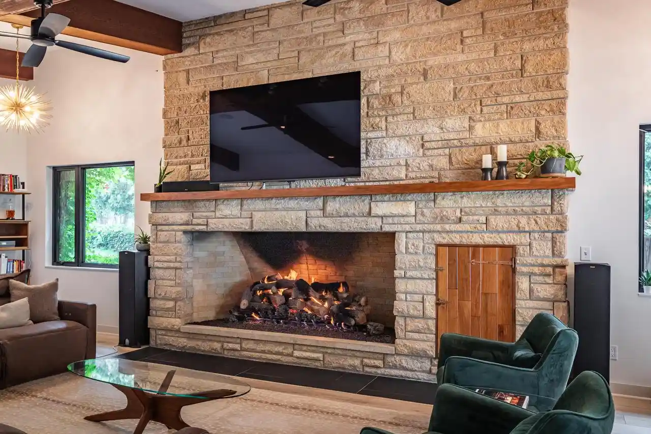 2nd image of 3525 Lakeshore Dr Dr, La Crosse, WI 54603 | MLS# 1975184