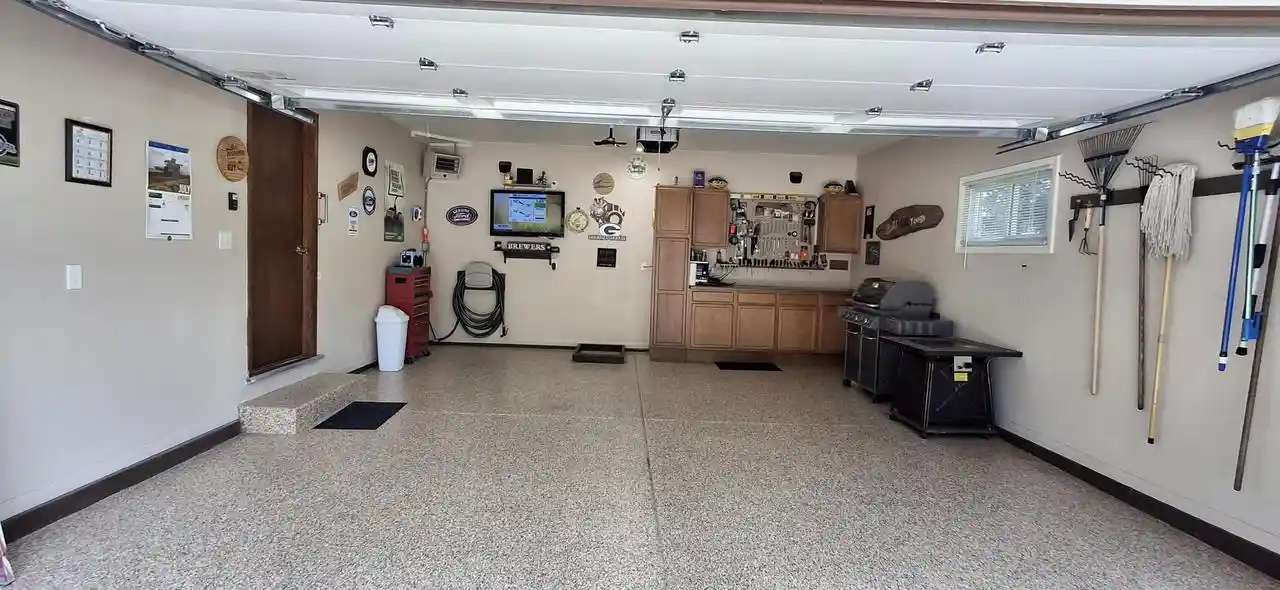 4th image of 548 Oakwood Dr Dr, Hartland, WI 53029 | MLS# 1975179