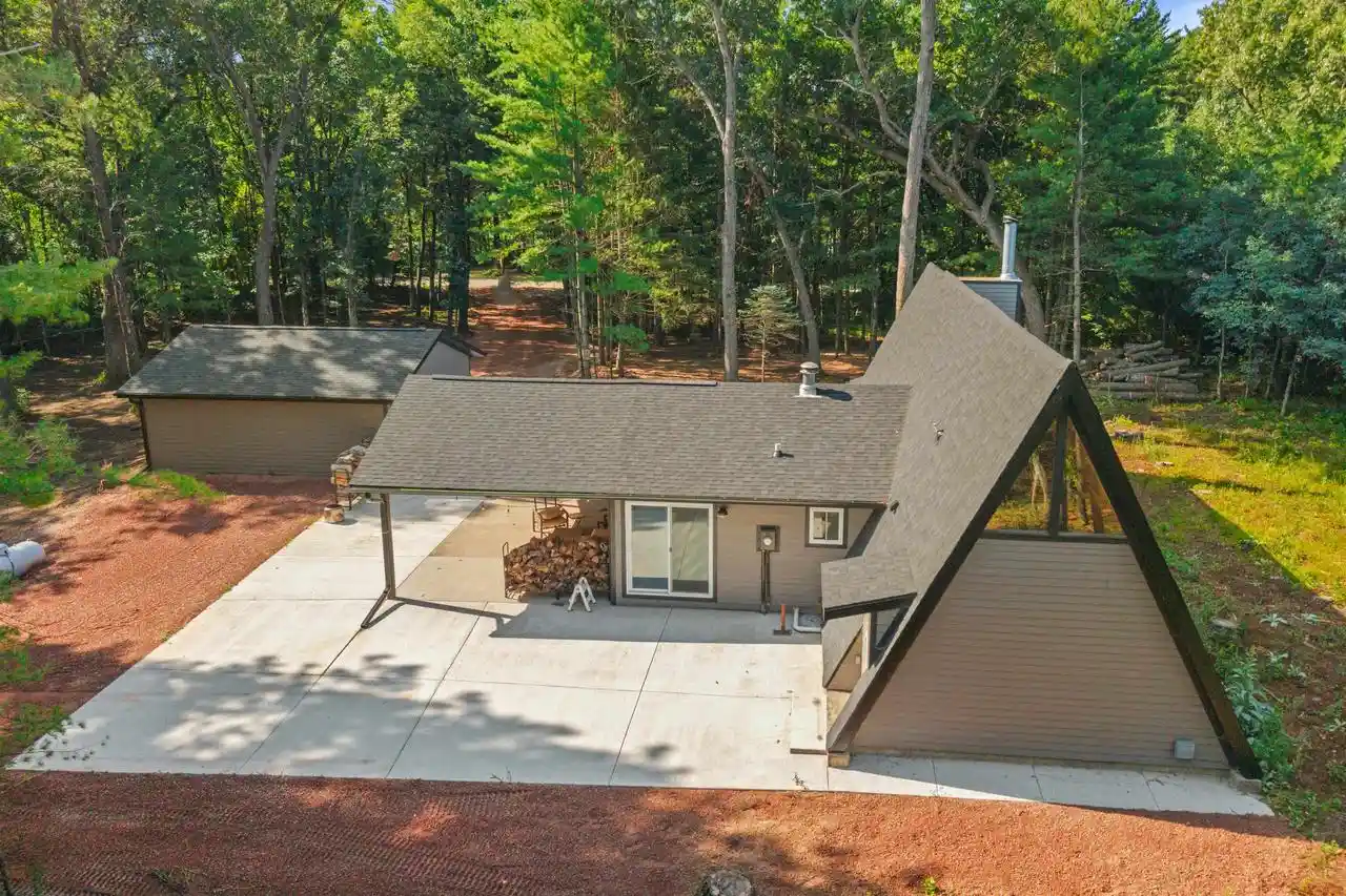 1st image of 1148 Chicago Dr Dr, Friendship, WI 53934 | MLS# 2029929